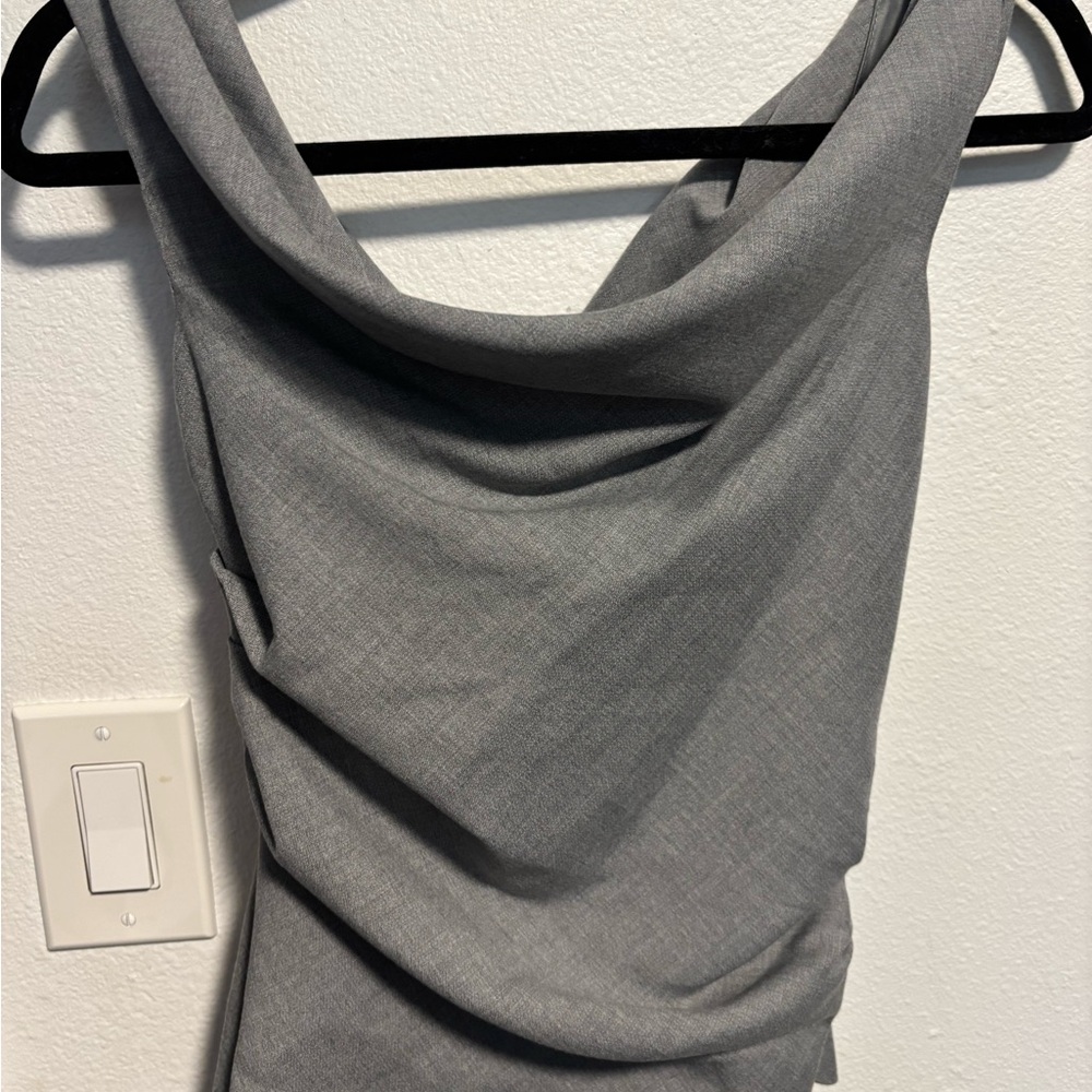 Gray Sleeveless Top - Picture 2 of 3